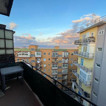 F.Rooms Napoli Luaran gambar