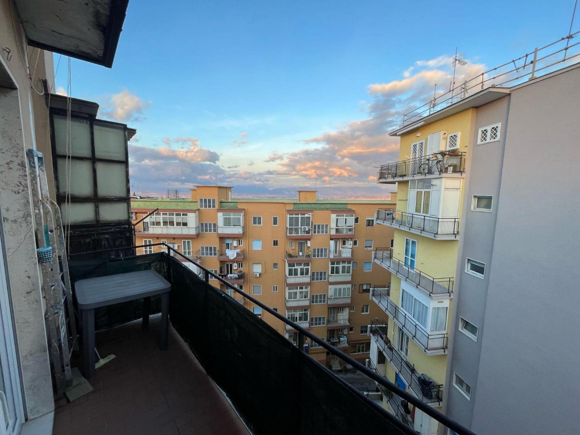 F.Rooms Napoli Luaran gambar