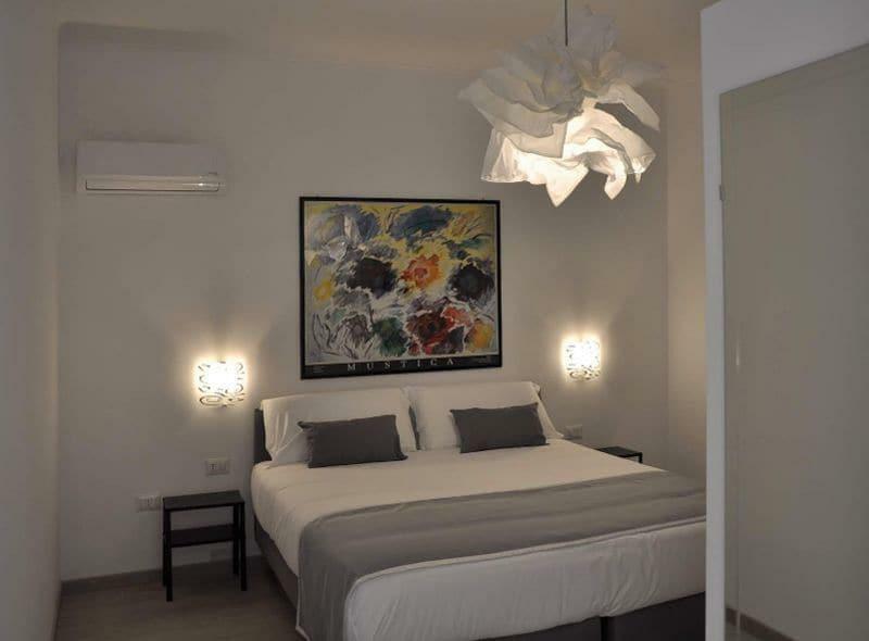 F.Rooms Napoli Luaran gambar